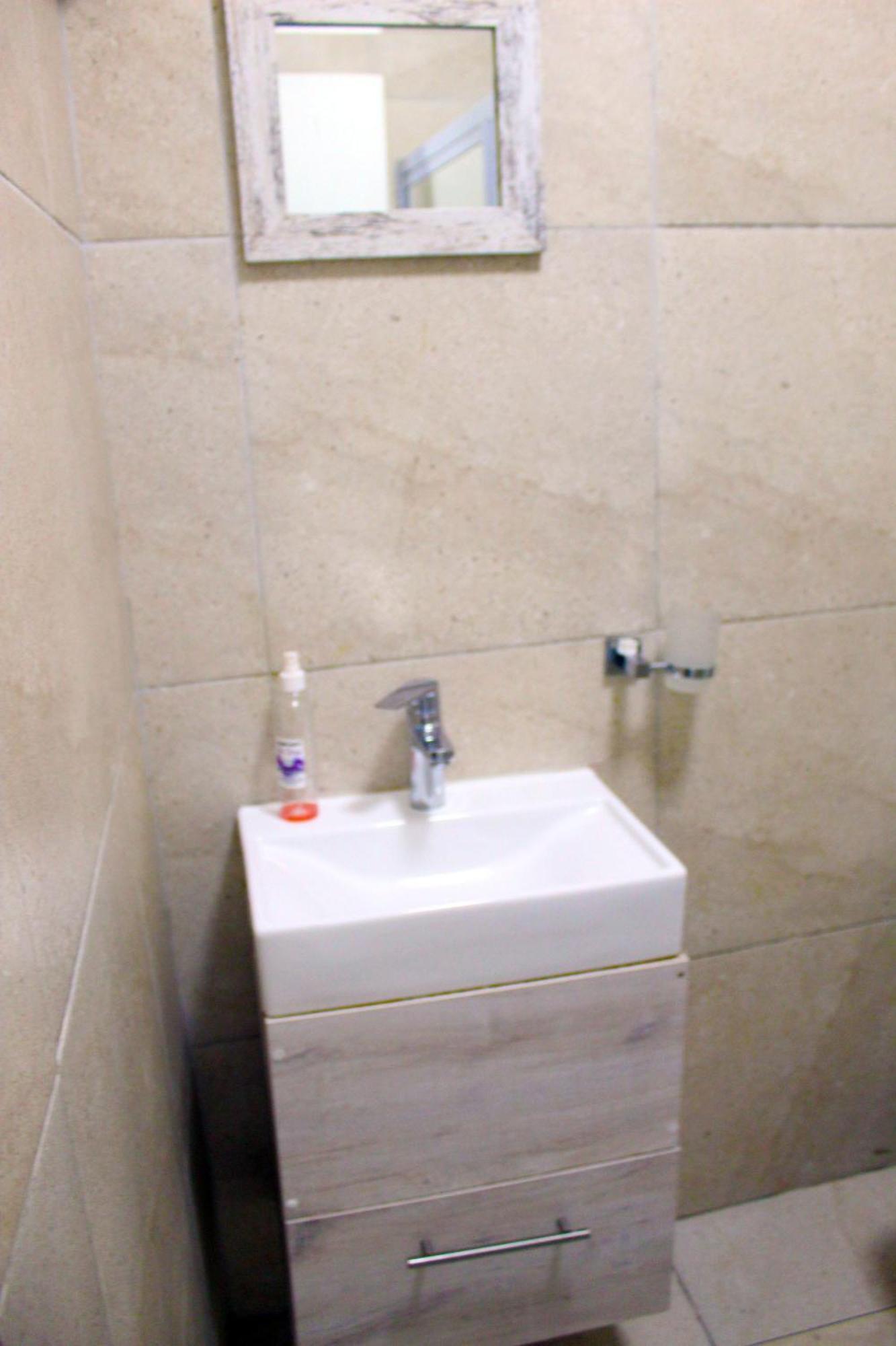 103Onwallace Self Catering Guest House Cape Town Bagian luar foto