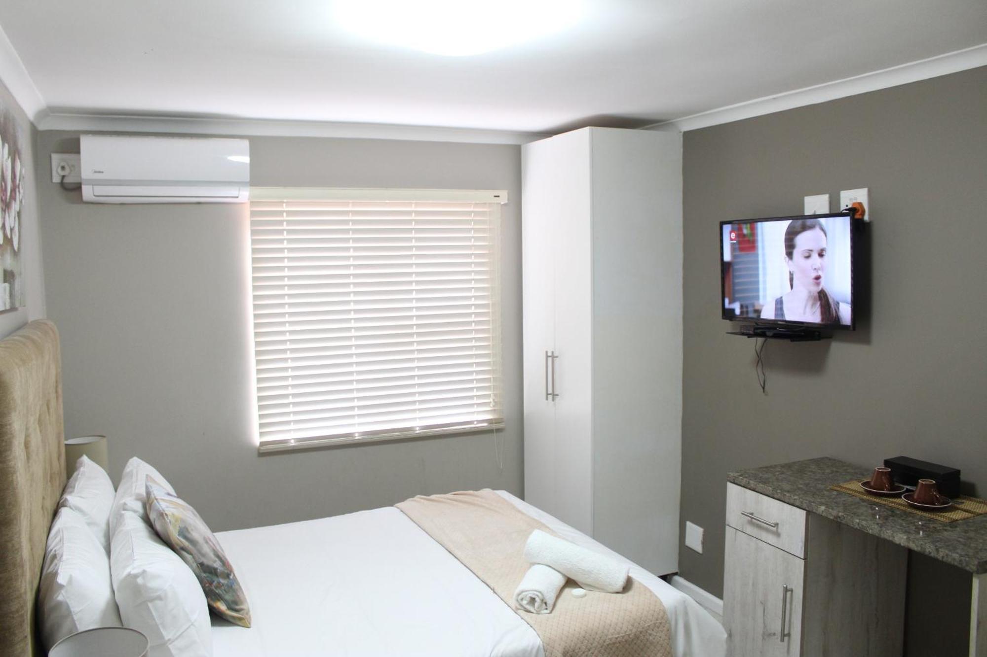 103Onwallace Self Catering Guest House Cape Town Bagian luar foto
